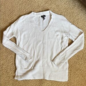 Jones New York White V-Neck Sweater